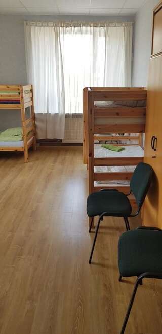 Хостелы Hostel Mare Роя Кровать в общем женском номере с 7 кроватями-1